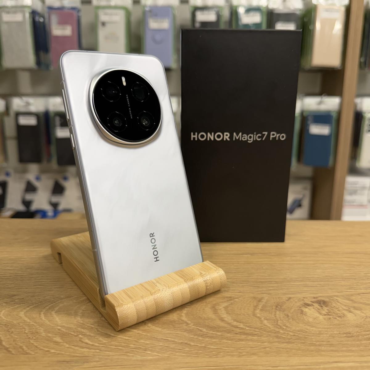 Honor Magic7 Pro 5G Kártyafüggetlen 512 GB, 12 hó garancia, Újszerű