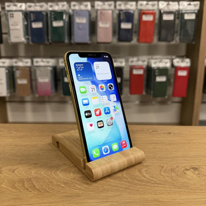 Apple iPhone 11 Kártyafüggetlen 64 GB, 12 hó garancia, Újszerű