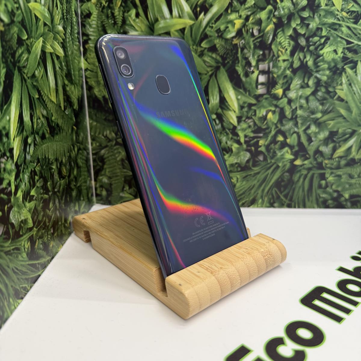 Samsung Galaxy A40 Kártyafüggetlen 64 GB, 12 hó garancia, Átlagos