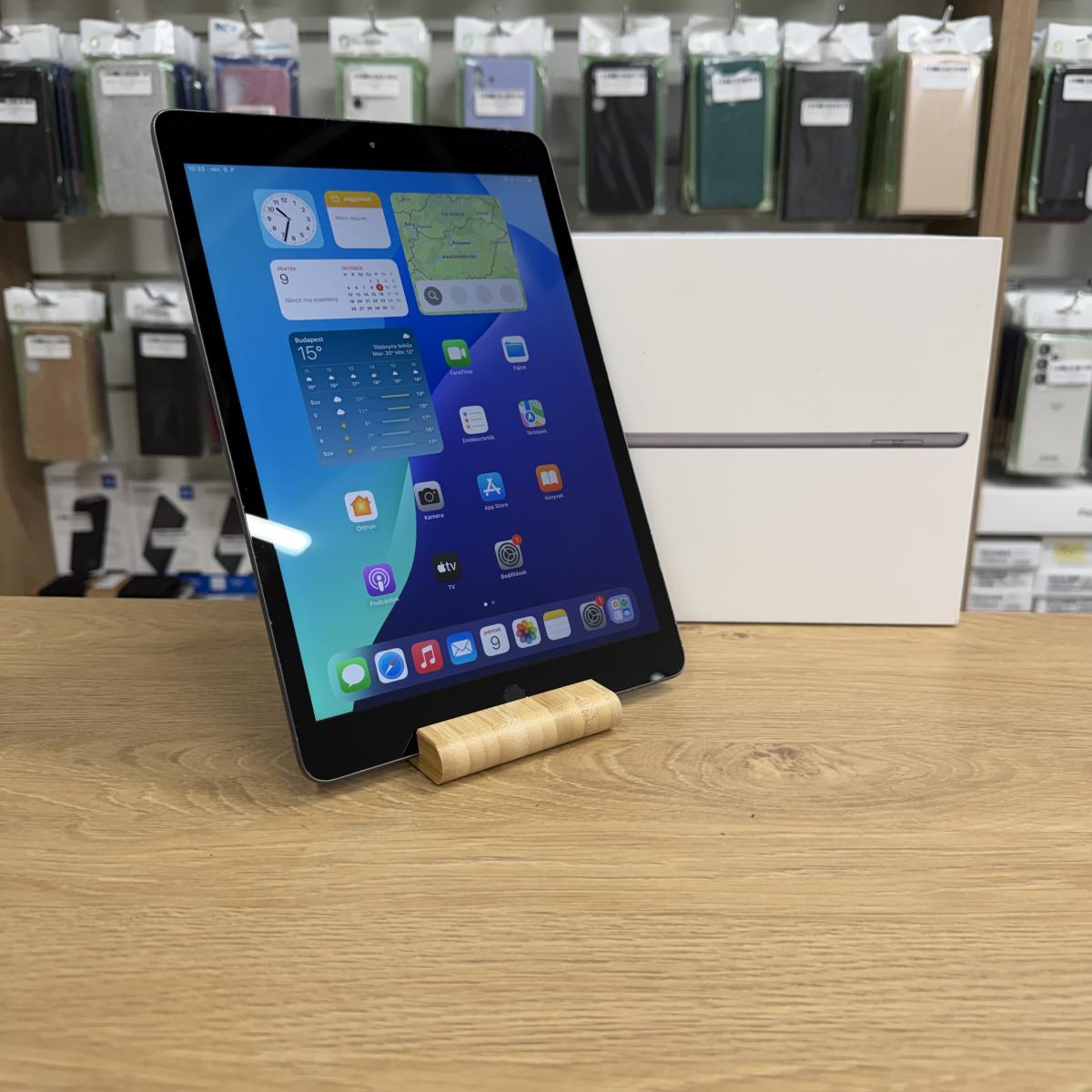 Apple iPad 8th Gen Kártyafüggetlen 32 GB, 12 hó garancia, Újszerű