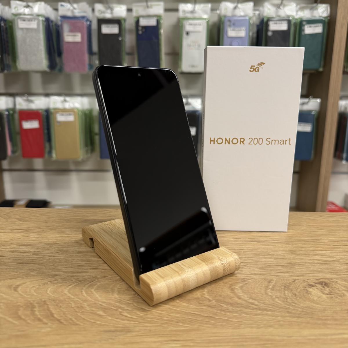 Honor 200 Smart 5G Kártyafüggetlen 256 GB, 12 hó garancia, Újszerű