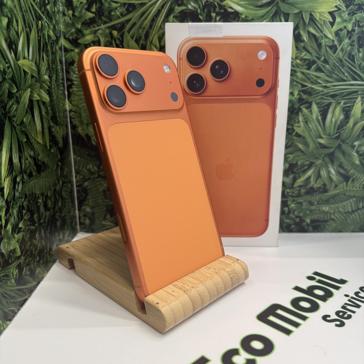 Apple iPhone 17 Pro Max Kártyafüggetlen 256 GB, 12 hó garancia, Újszerű