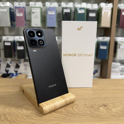 Honor 200 Smart 5G Kártyafüggetlen 256 GB, 12 hó garancia, Újszerű