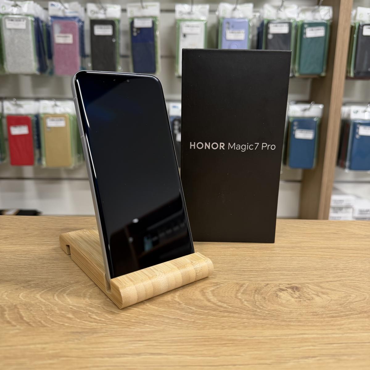 Honor Magic7 Pro 5G Kártyafüggetlen 512 GB, 12 hó garancia, Újszerű