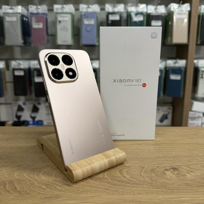 Xiaomi 15T Kártyafüggetlen 256 GB, 12 hó garancia, Újszerű (Kijelző beégve)