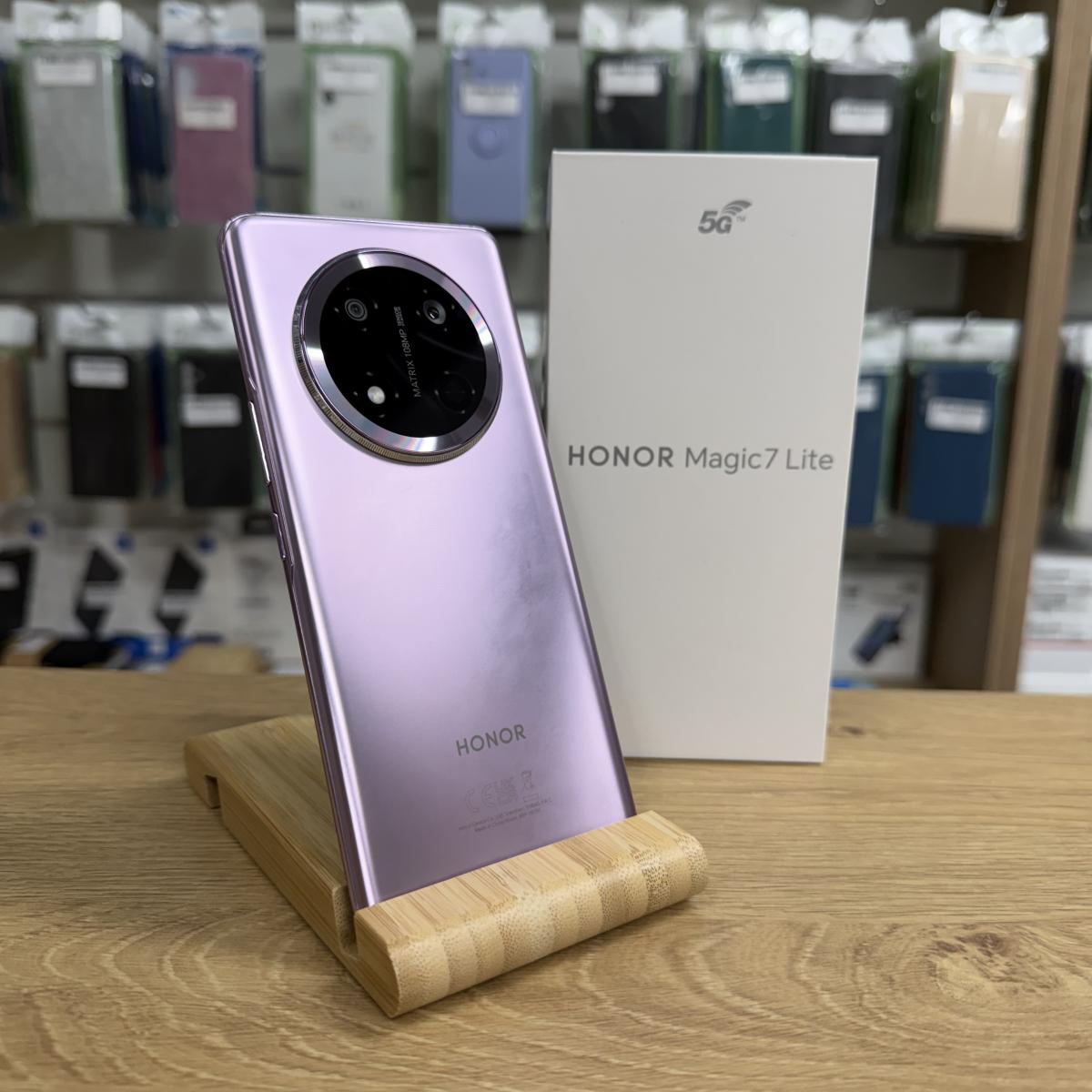 Honor Magic7 Lite Kártyafüggetlen 256 GB, 12 hó garancia, Újszerű